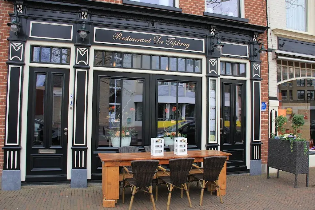 Restaurant De Tipbrug restaurant in Meppel