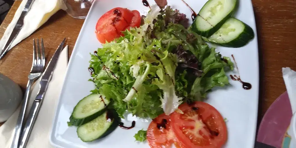 Jeremiah Schorn_La Rondine_Horst_recensione