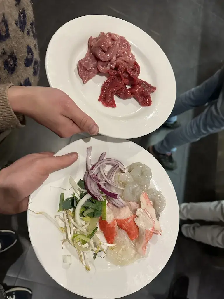 Maarten van den Berg_Tin Sun Wok Horst_Horst_review