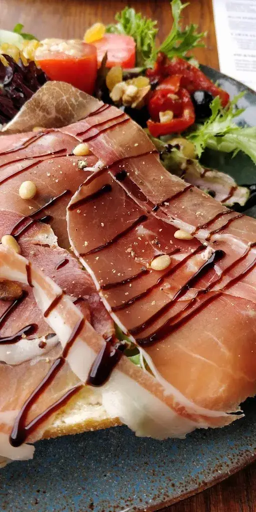 Raymond_Gasterie Lieve Hemel_Sevenum_review