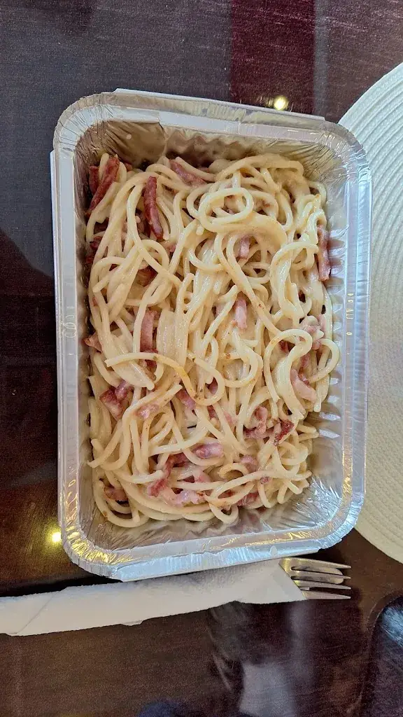 annabel van Dam_Amon Horst pizzeria_Horst_review