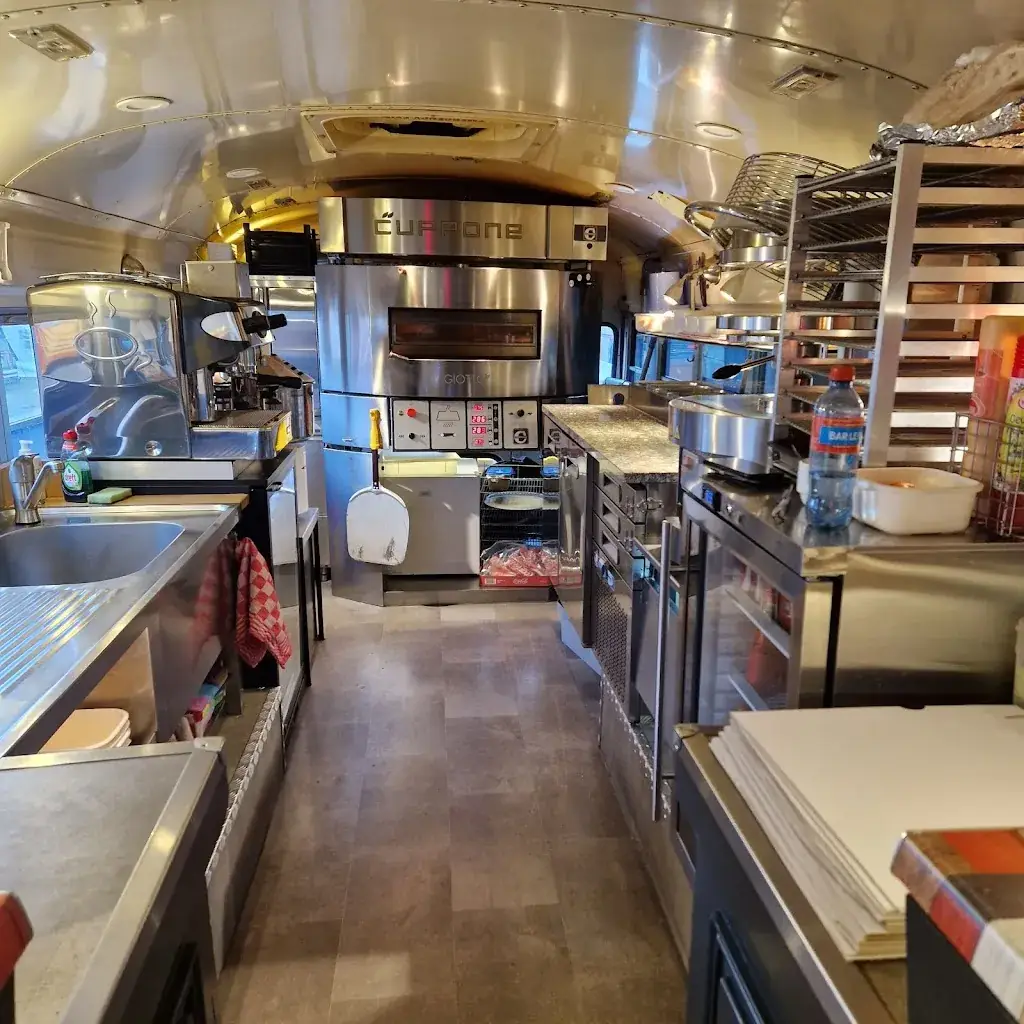 The Pizzabus_Geleen_slider_image_1