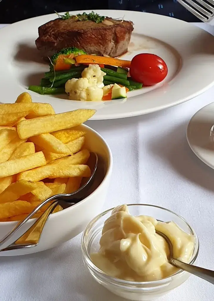 Menu_Drie Cronen Restaurant_Thorn_image_1