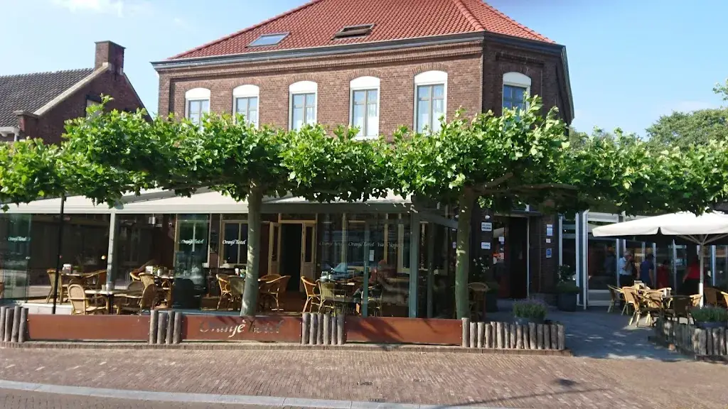 Graham Furr_Grand café Goejje_Meijel_review