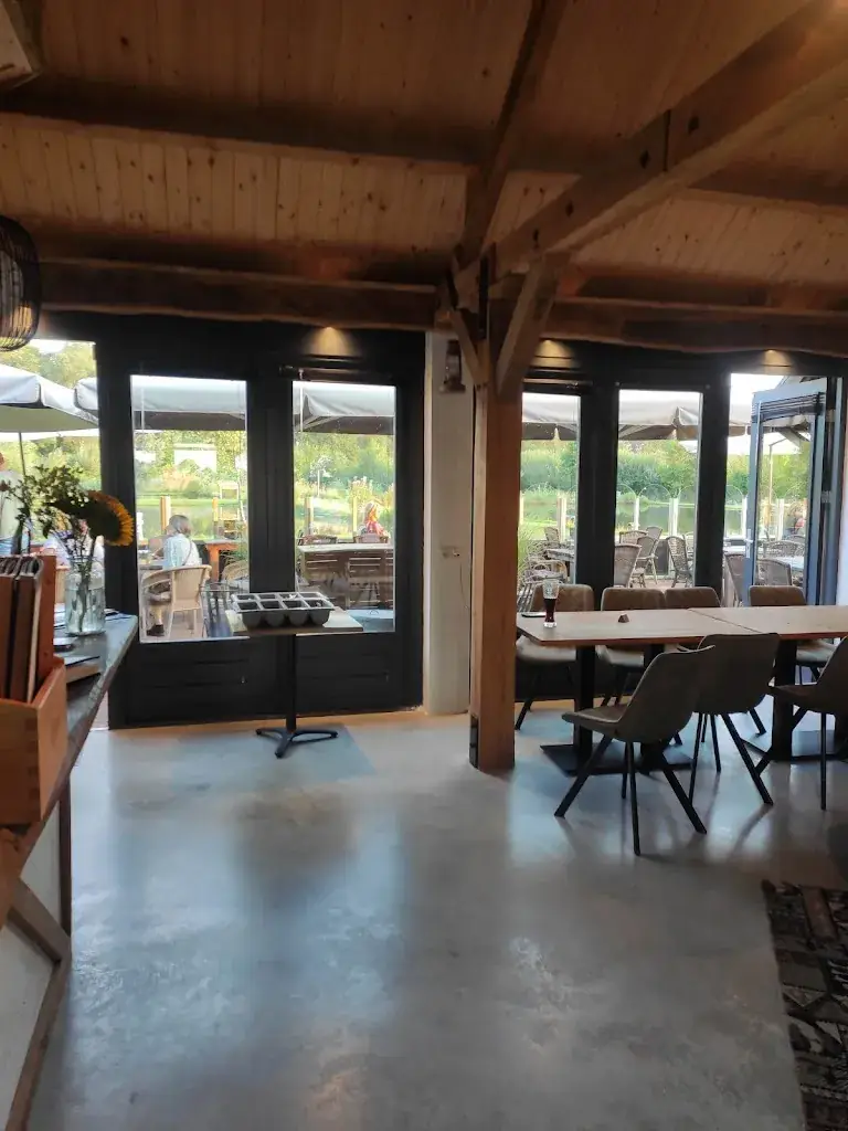 Szymon Nowakowski_Peelpaviljoen Onze Stek_Meijel_review