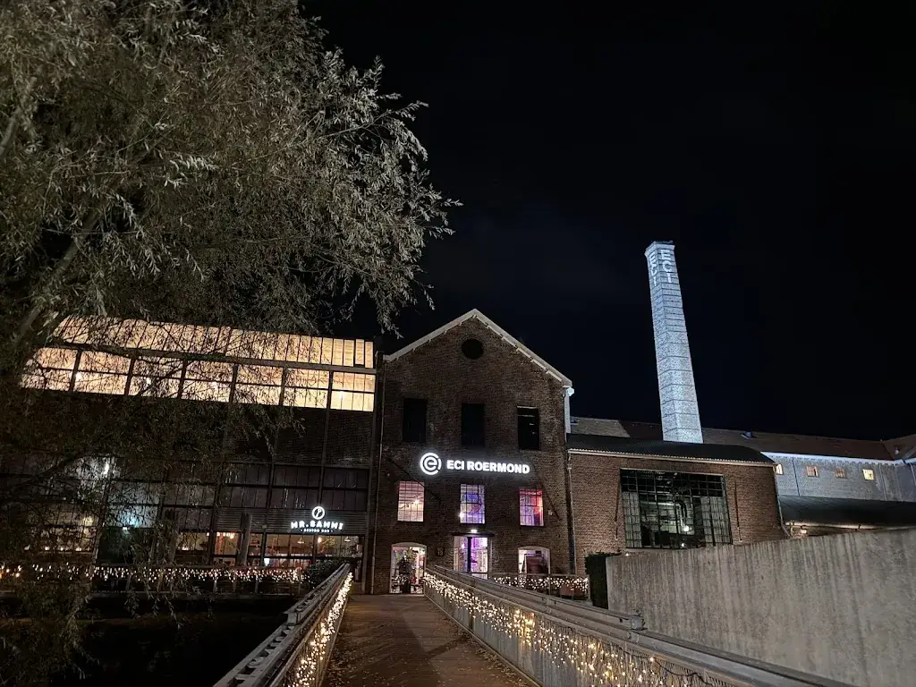 H Yu_Mr. Sammi_Roermond_review