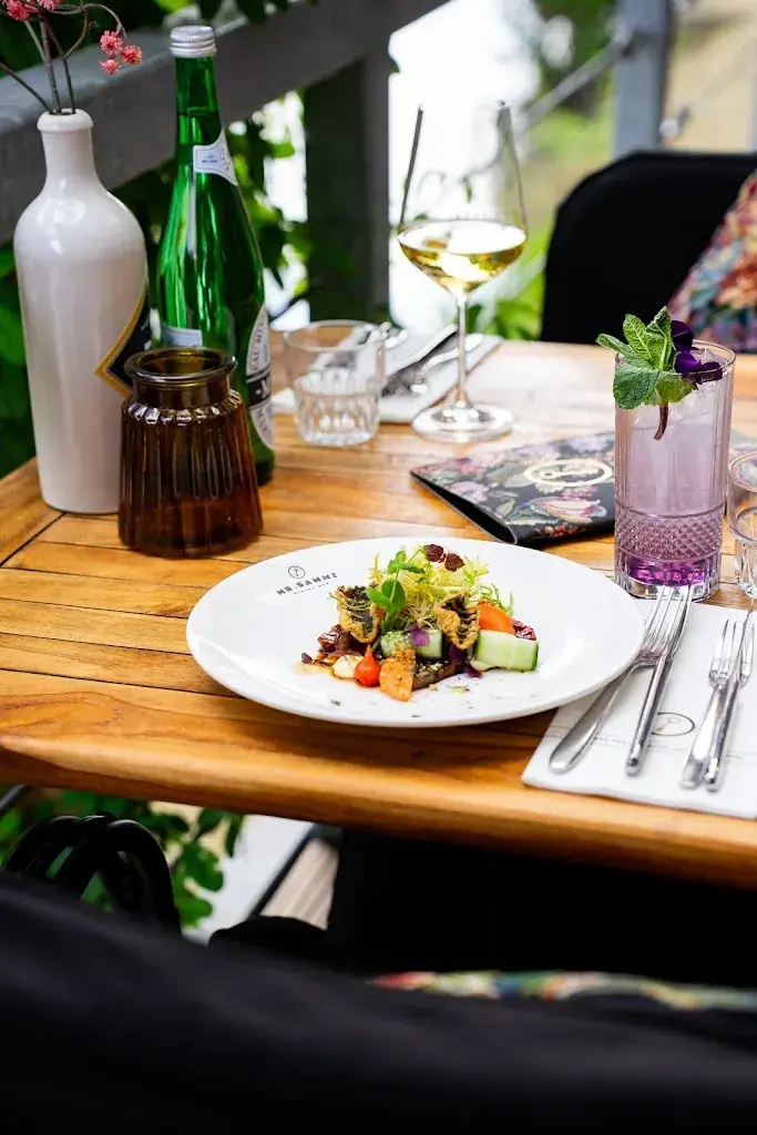 Mr. Sammi_Roermond_slider_image_3