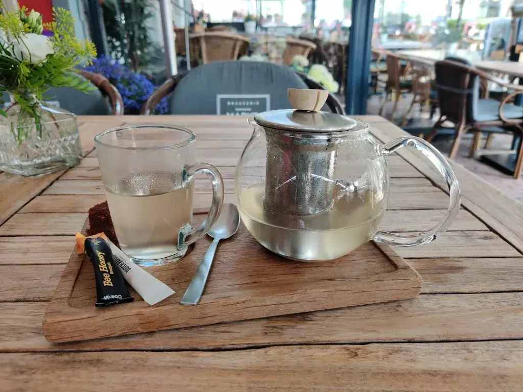 Jeannette Rijks_Markt Achttien_Meerssen_avis