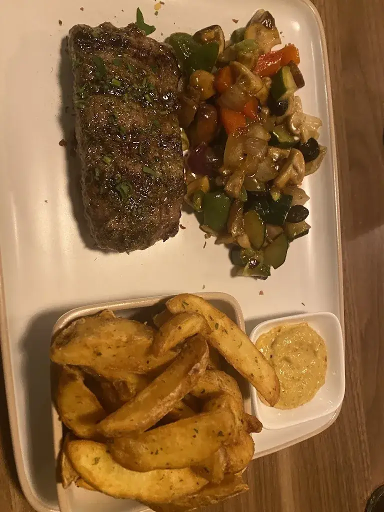 Faranak Khooban_Restaurant Eda Specialiteiten_Venray_review