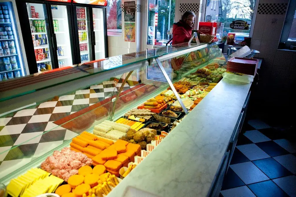 Cafetaria Mister Johnny restaurant in Posterholt