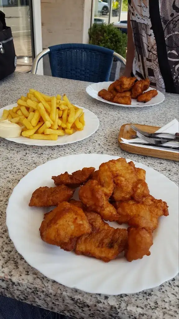 Urban Schmitz_Vishandel Aan De Grens Backfisch Imbiss_Posterholt_Bewertung