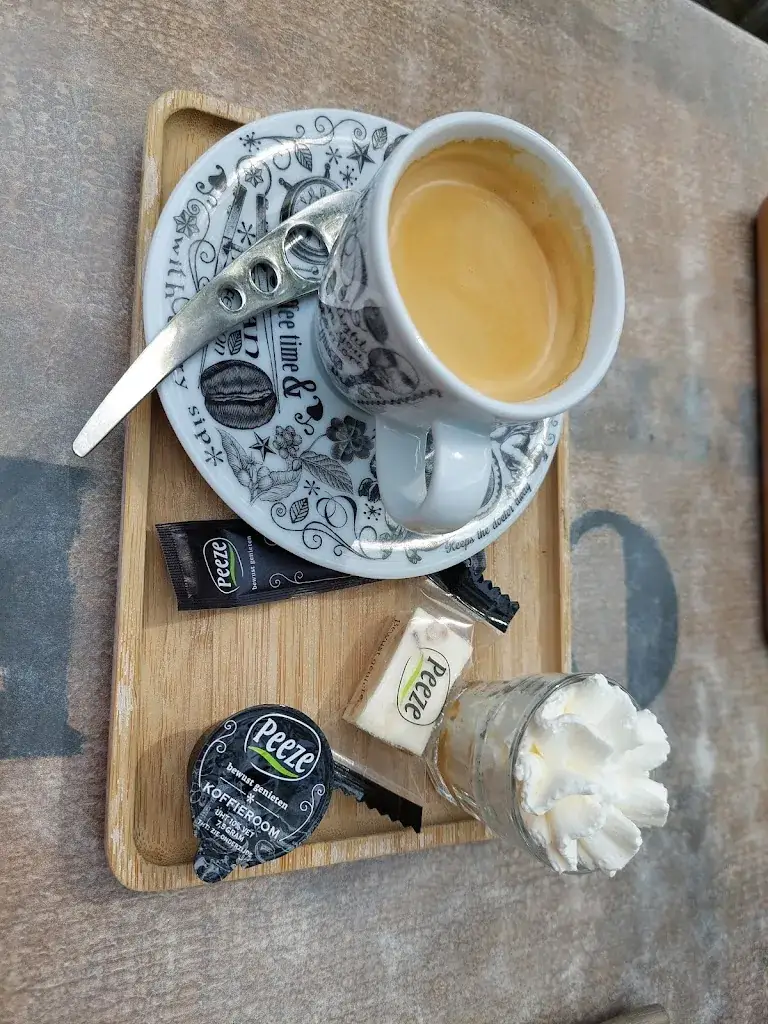 Menu_Lunchroom Goede Tijden_Roermond_image_1