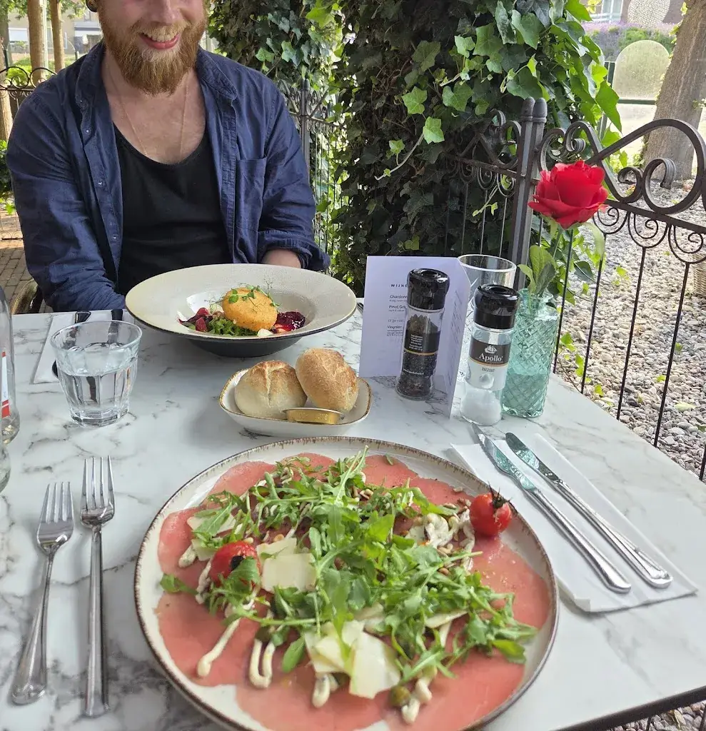 Debbie_Bistro Le Cremant_Schimmert_review