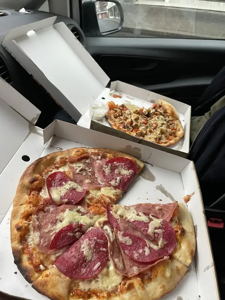 Anas H._Marhaba Abdoel_Kerkrade_review