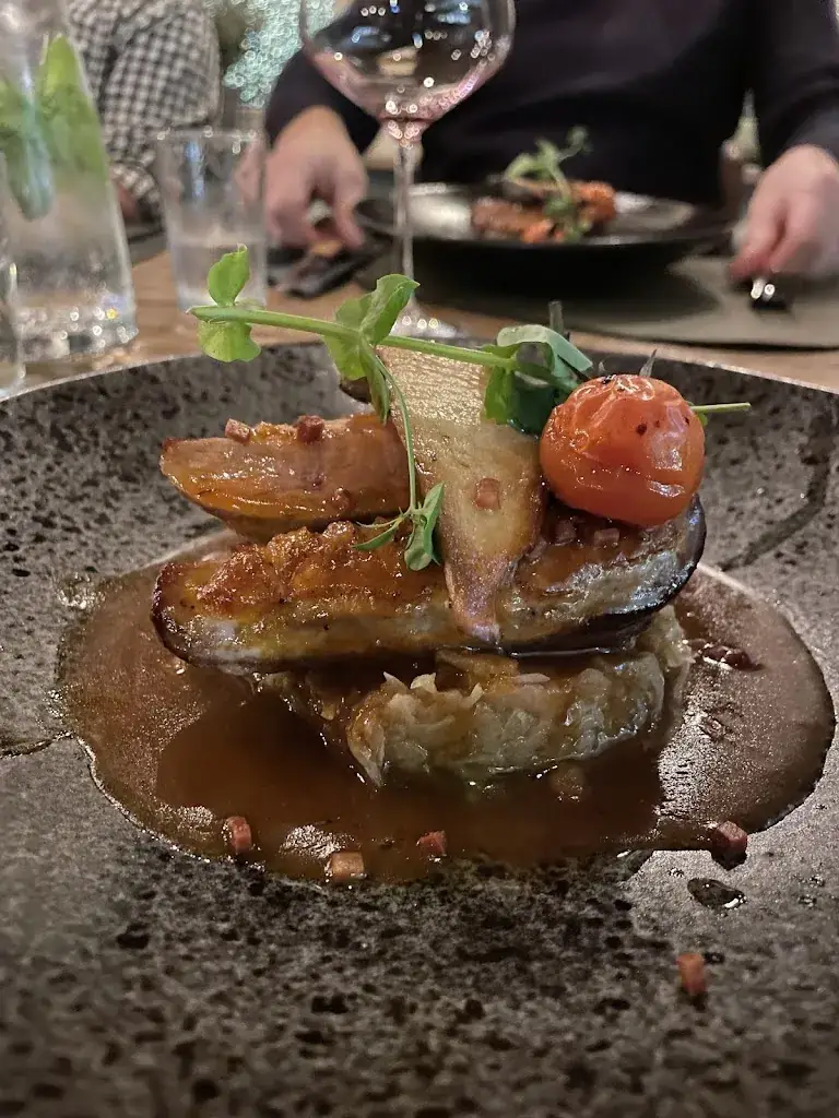 Asnath Kersten_Biej de Tant_Schinveld_review