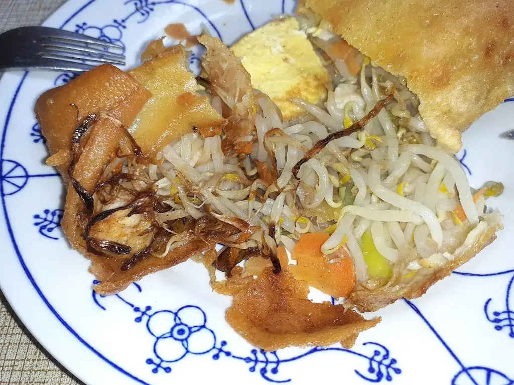 M. M._Cafetaria en Chinees Restaurant Boeddha_Schinveld_review