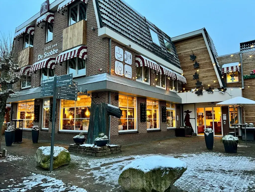 De Stobbe hotel & suites en Brasserie Vrouwe Swedera_Ruinen_slider_image_1