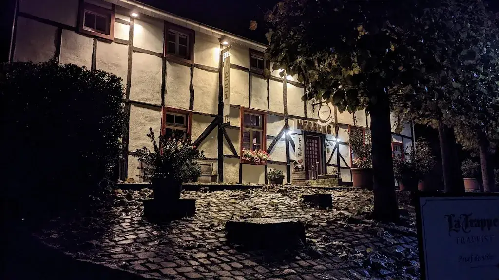 Tsjerk Hoekstra_Herberg Oud Holset_Lemiers_review