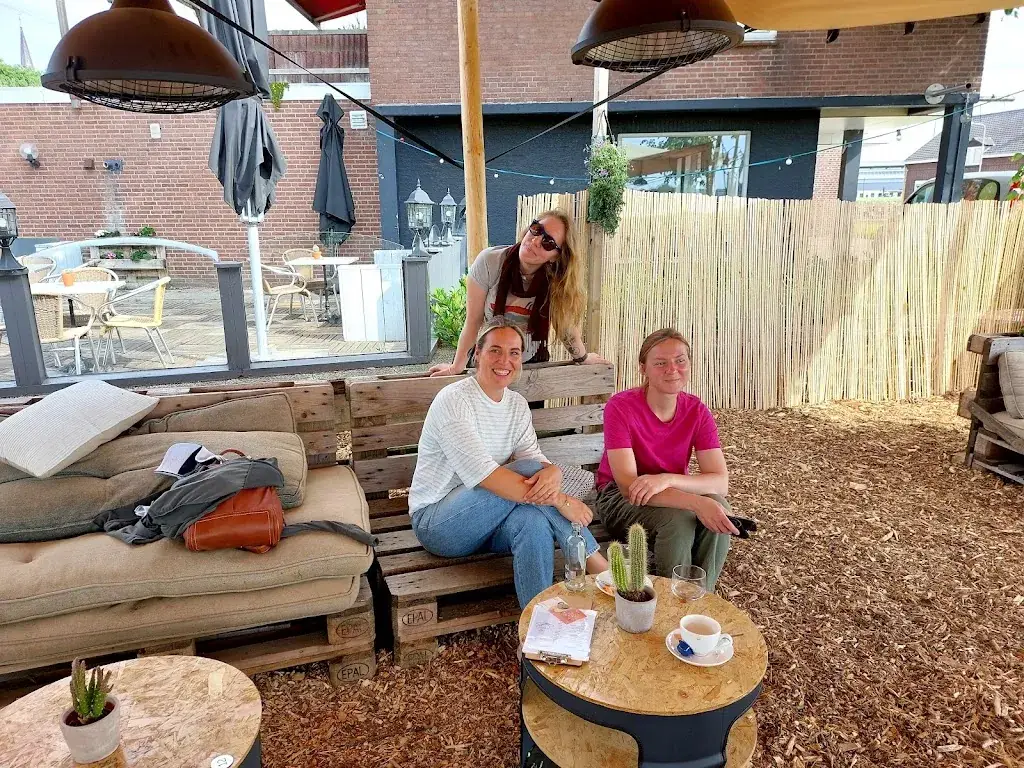 Emilija Miltenyte_Van Wanssum Lunchcafé_Wanssum_review