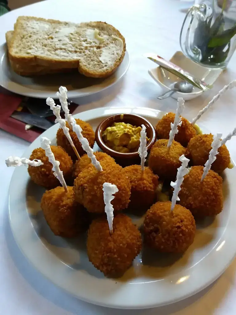 Maciej Serylak_'t Olde Posthuus_Ruinen_review