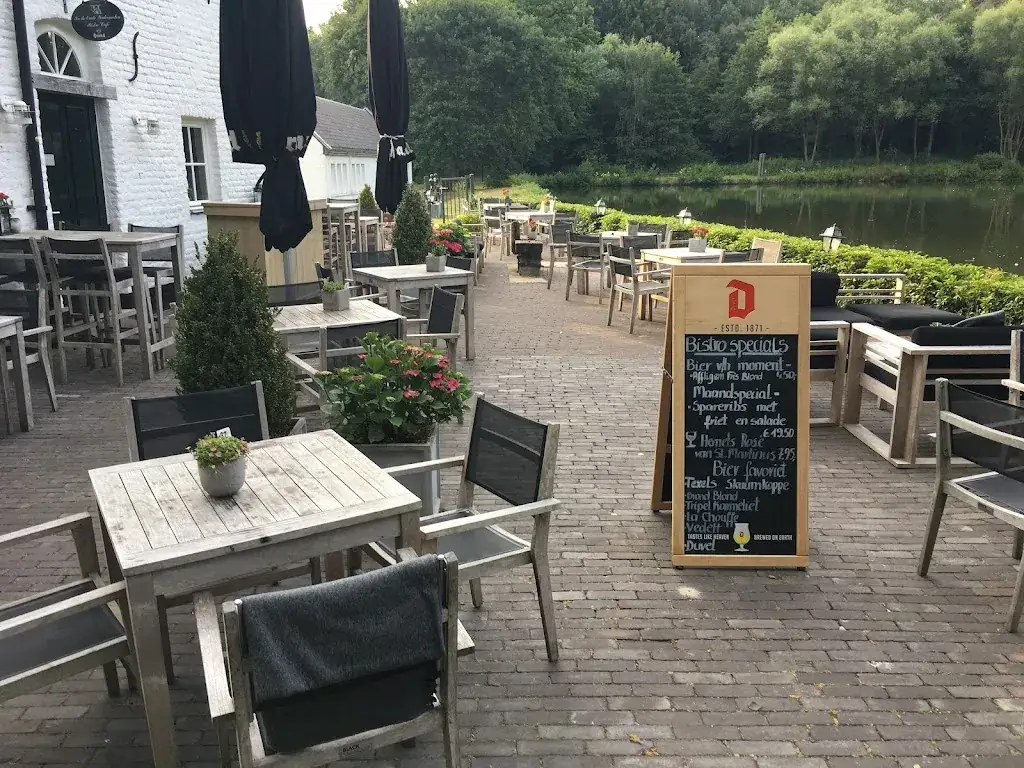 In de Oude Watermolen restaurant in Vaals