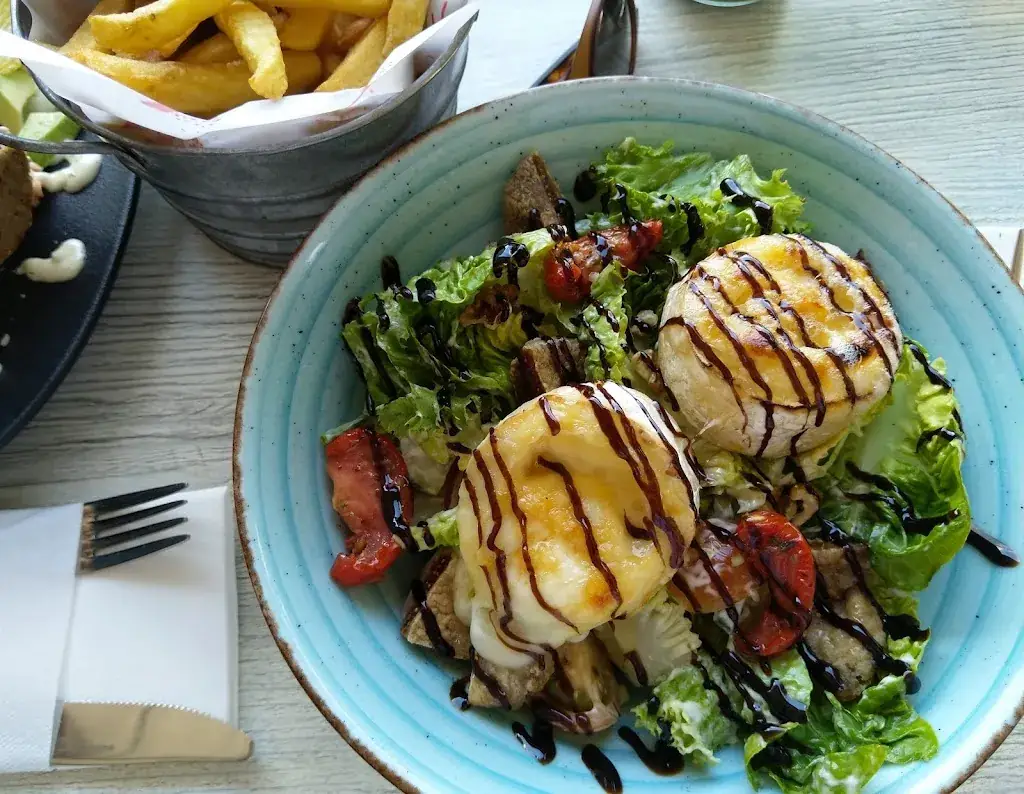 Hannah DT_Brasserie Amuseer_Wijlre_review