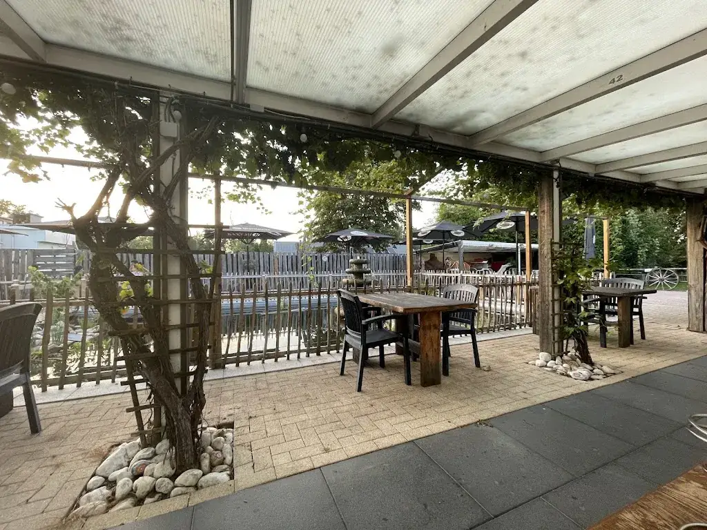 Lyuha M_Joe's Place_Wijnandsrade_review