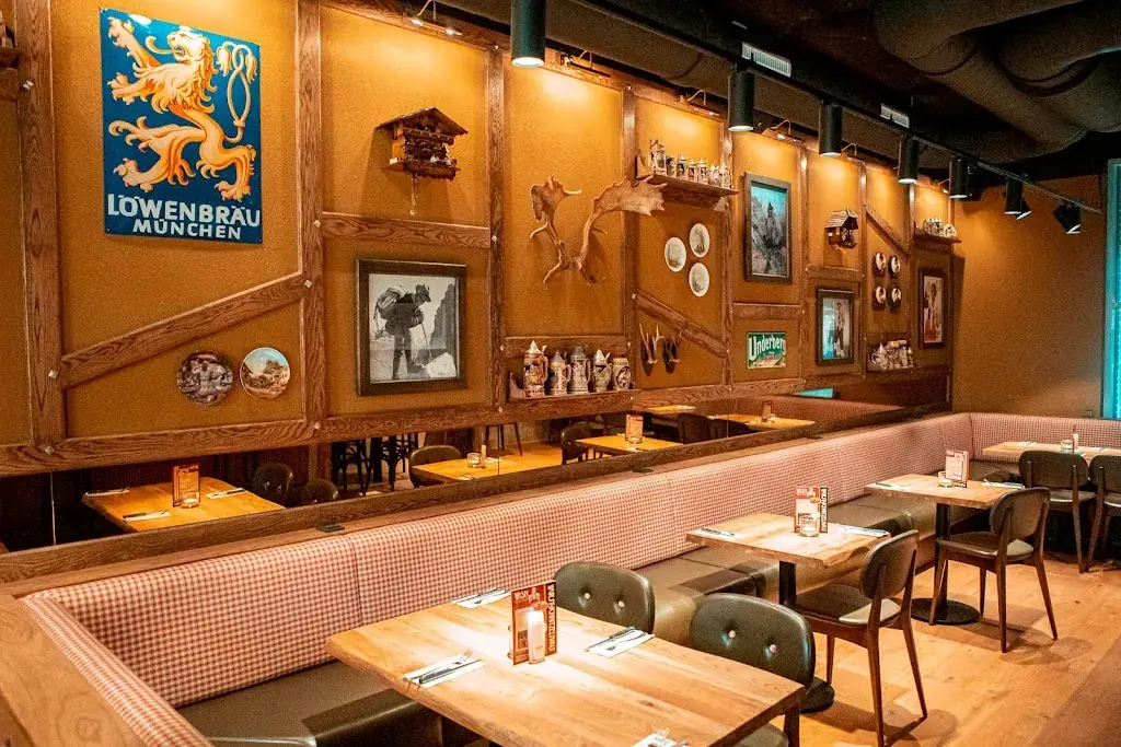 Wurst & Schnitzelhaus Zuidas (WuSH) restaurant in Amsterdam