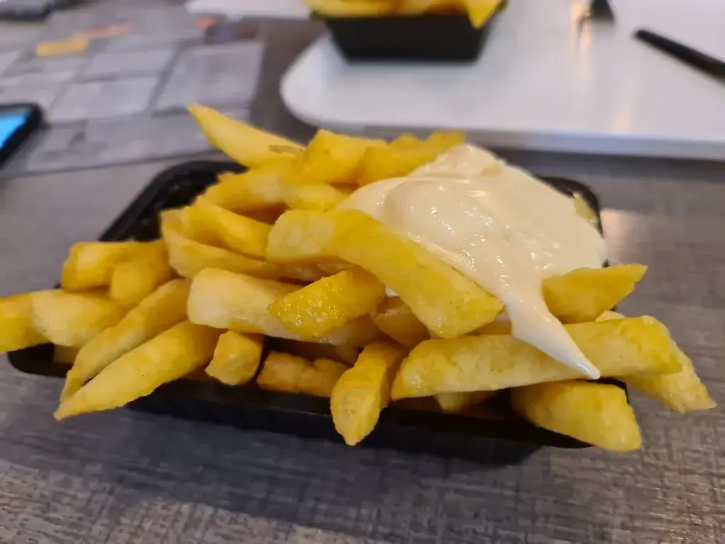 Krishen Vikash Jogi_Le Patat_Aarle-Rixtel_reseña