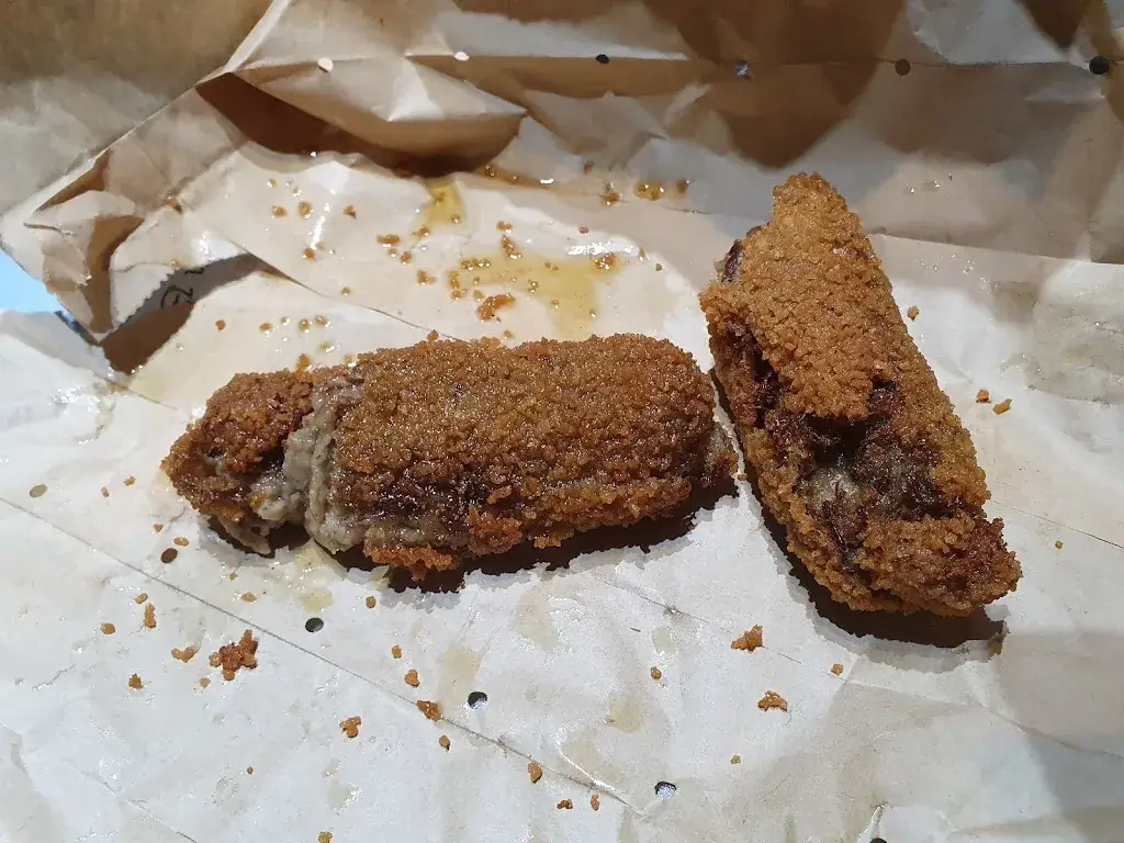 Nathalie_Le Patat_Aarle-Rixtel_reseña