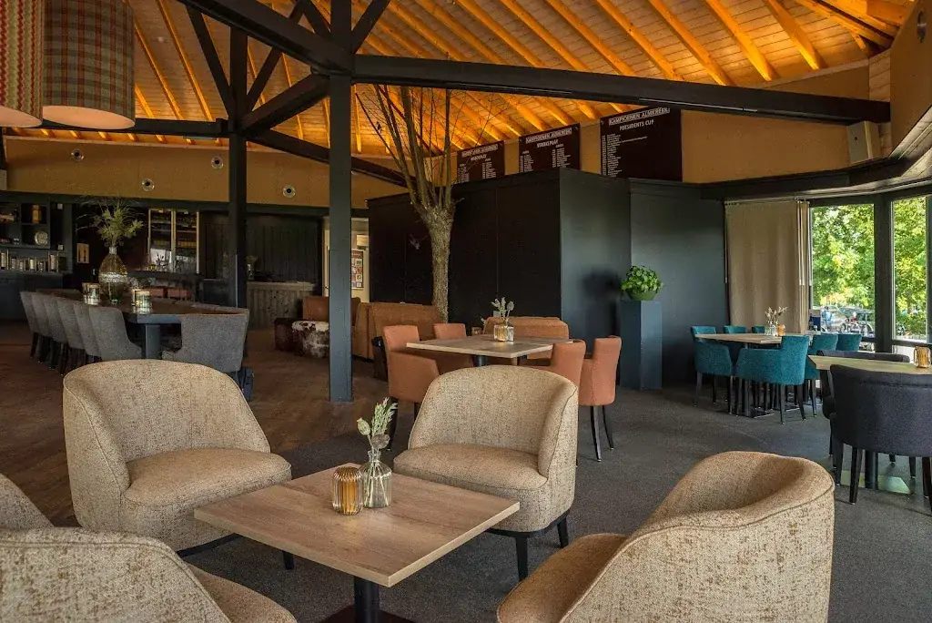 Brasserie Golfpark Almkreek restaurant in Almkerk