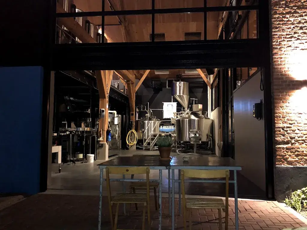Bierbrouwerij en Bierlokaal De Magistraat restaurant in Almkerk