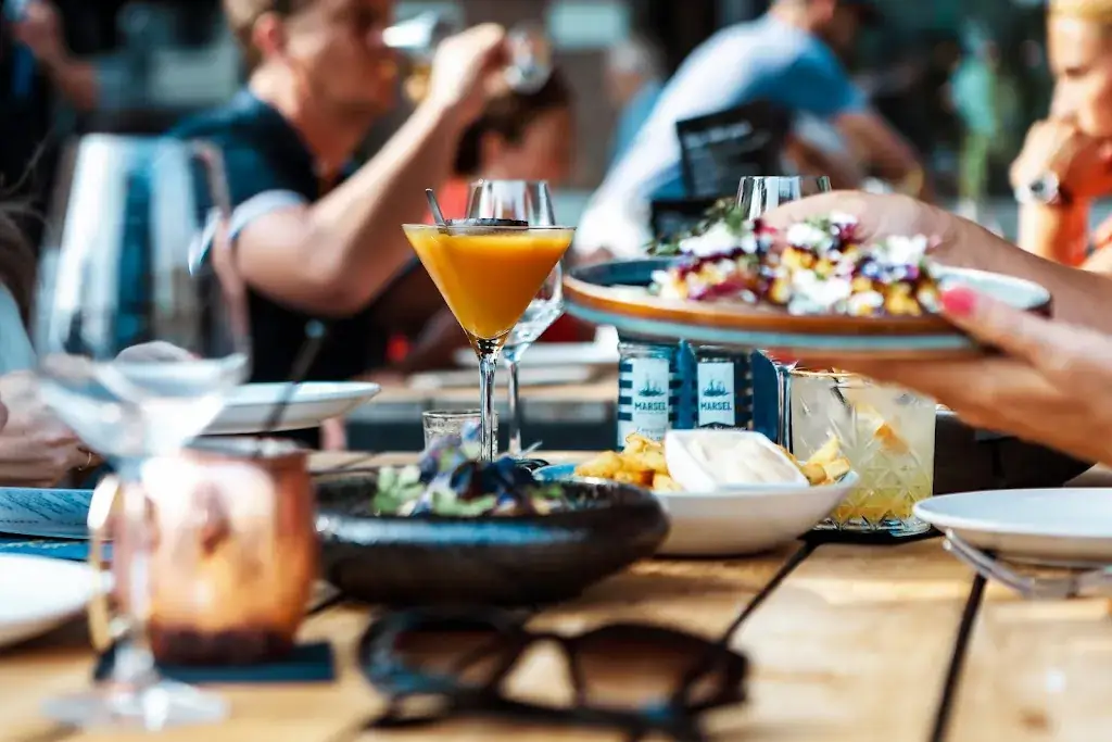 Maggie Blue_Rijn_slider_image_3