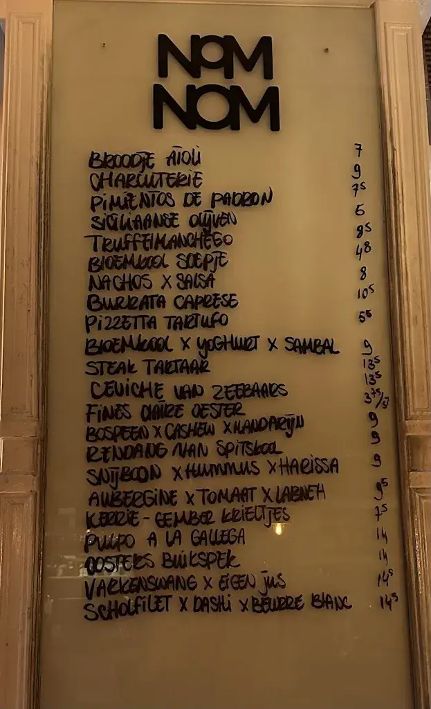 Menu_Nom Nom_'s-Hertogenbosch_image_1