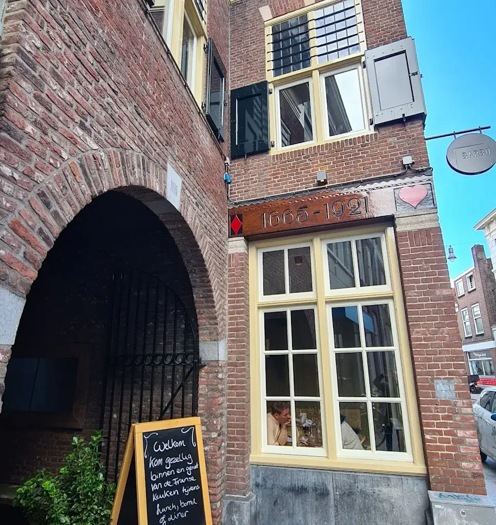 Nick Macrae_Barbu ('s-Hertogenbosch)_'s-Hertogenbosch_review