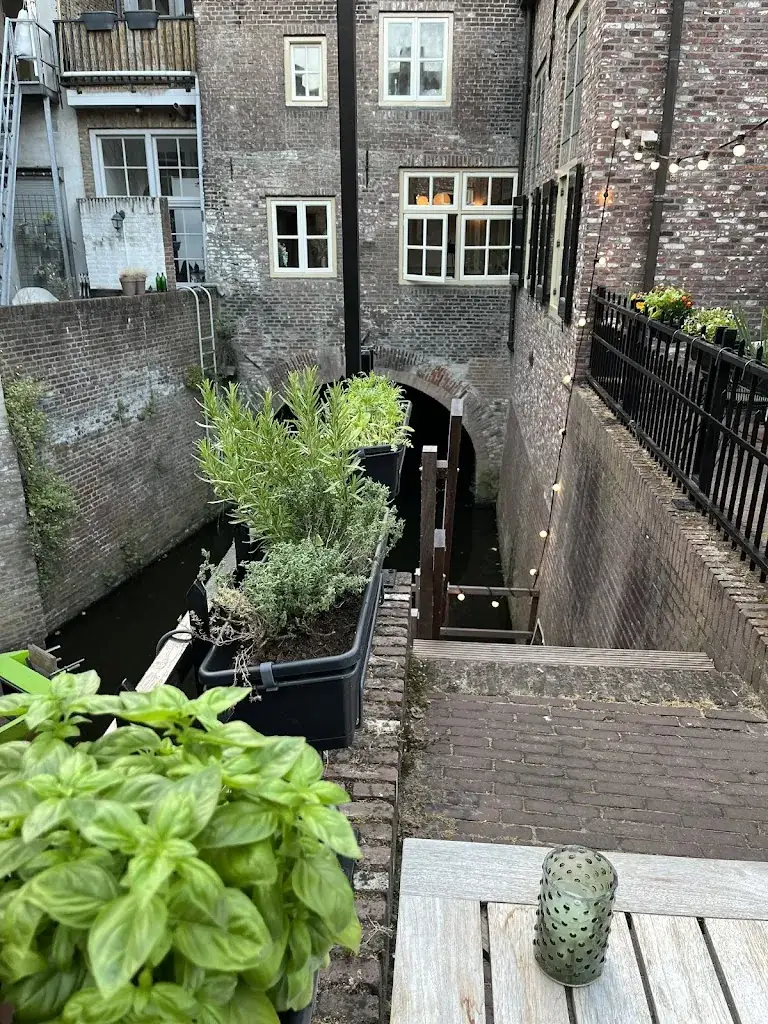 Nandin Ganbat_Barbu ('s-Hertogenbosch)_'s-Hertogenbosch_review