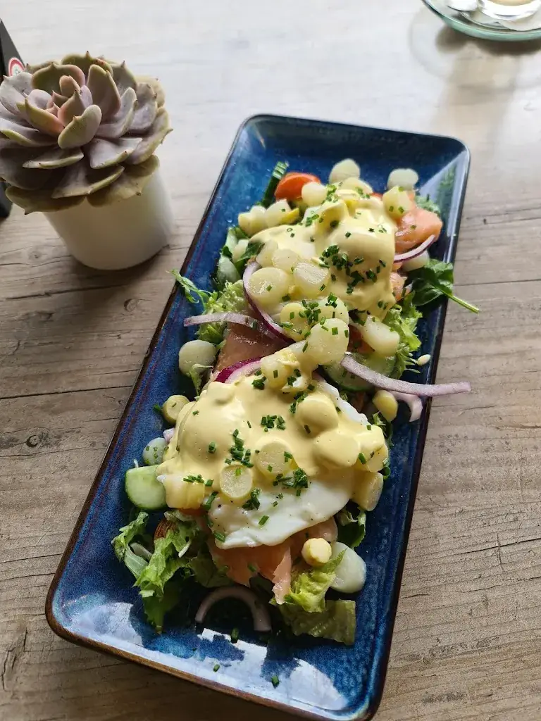 Sameen Ansari_Restaurant Grotel's Genieten_Bakel_review