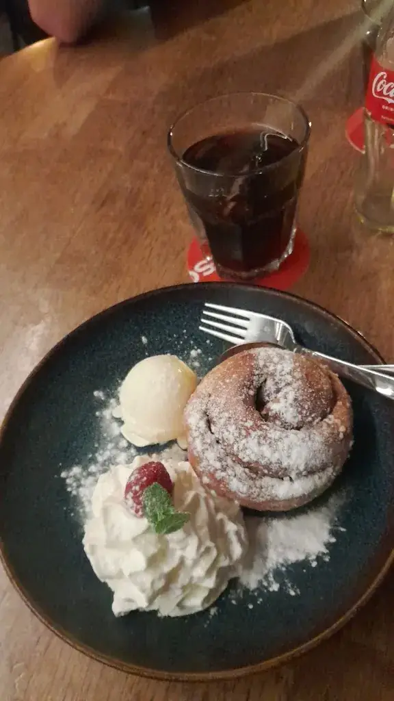 Toine Berens_Kostelijk Eten & Drinken_Goirle_review