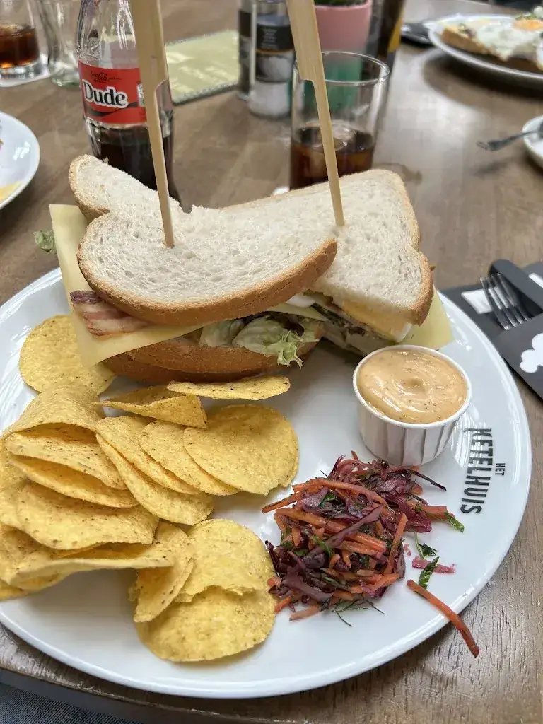 emily lindsay_Het Ketelhuis Tilburg_Tilburg_review