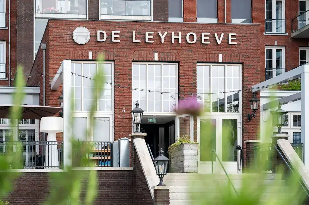 Brasserie De Leyhoeve restaurant in Tilburg