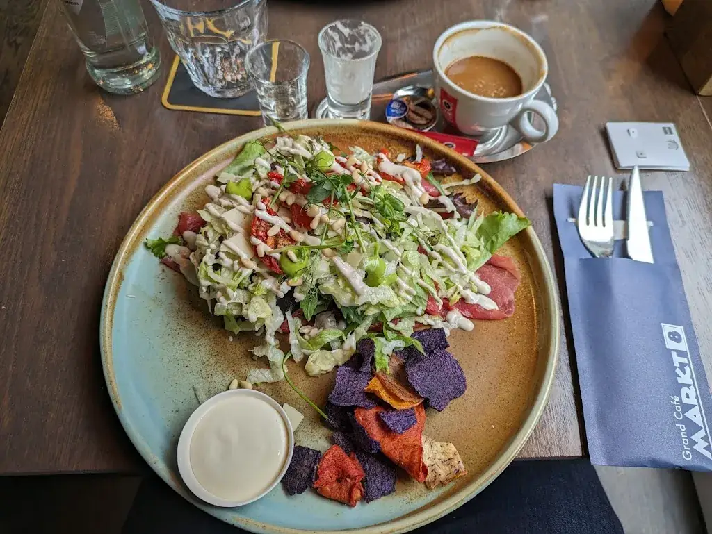 Timea Ignat_Markt 8_Asten_review