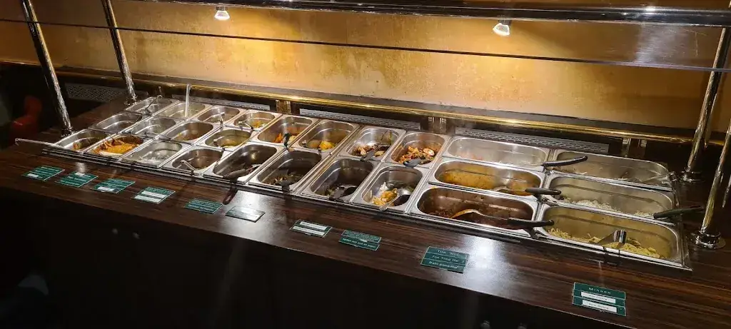 Charles van Adrichem_Jasmine Asten_Asten_review