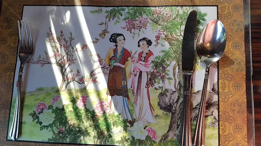 Jasmine Asten_Asten_slider_image_2