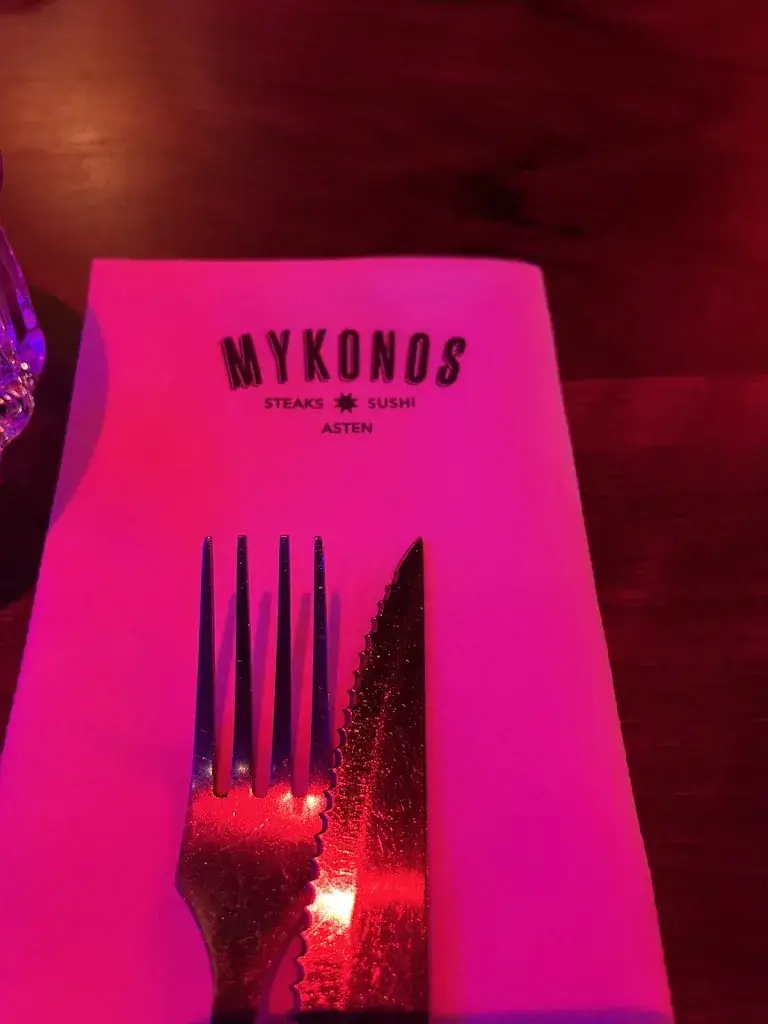 marquesio robinson_Steaks & Sushi Mykonos Asten_Asten_review