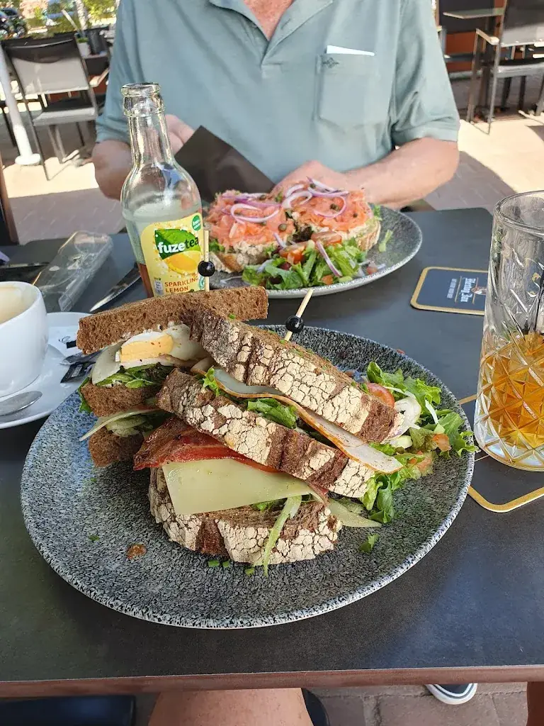 De Buren eten en drinken_Asten_slider_image_2