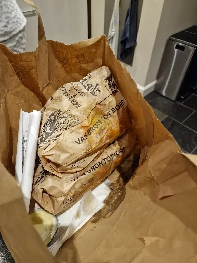 Danny van Uden_Cafetaria New York Berghem_Berghem_review