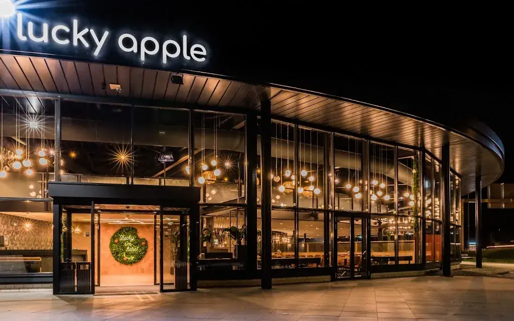 Restaurant Lucky Apple_Waalwijk_slider_image_1