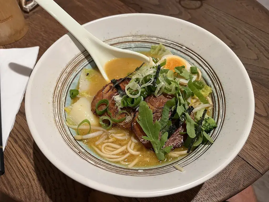 Laurens Van Lint_kamome Breda_Breda_review