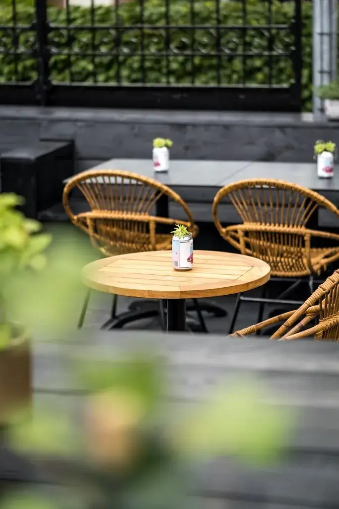 Big Belly Bar & Restaurant restaurant in Breda