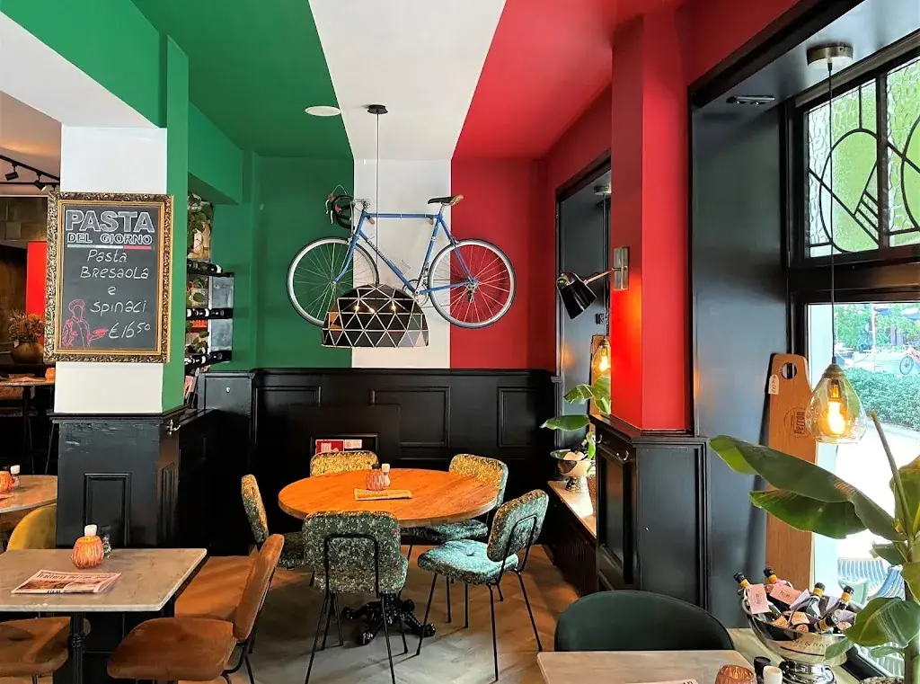 Trattoria Perron | Authentiek Italiaans genieten Breda_Breda_slider_image_1